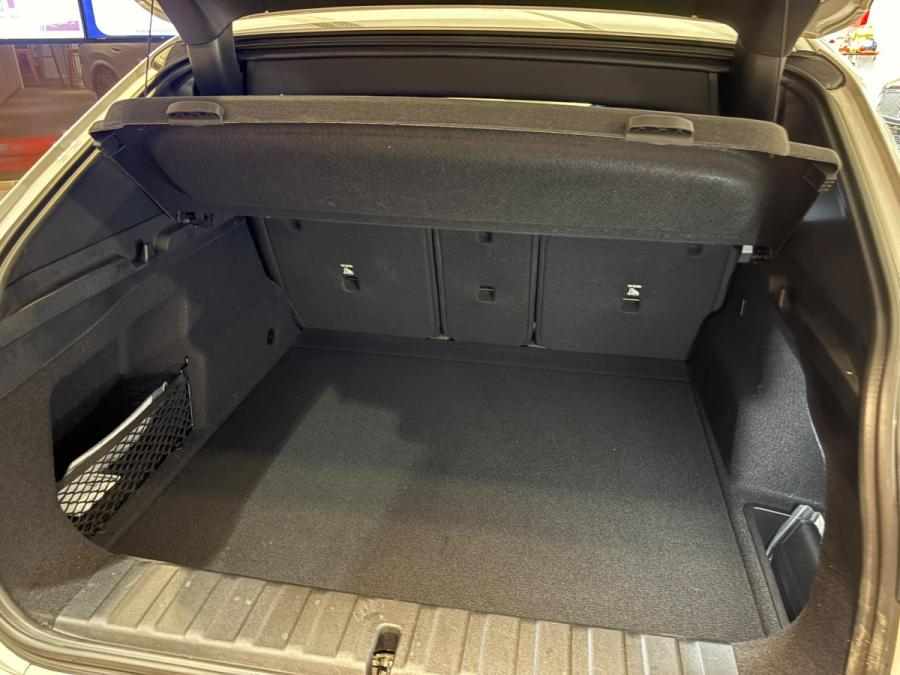 iX2 xDrive30 M Sport - Image 6